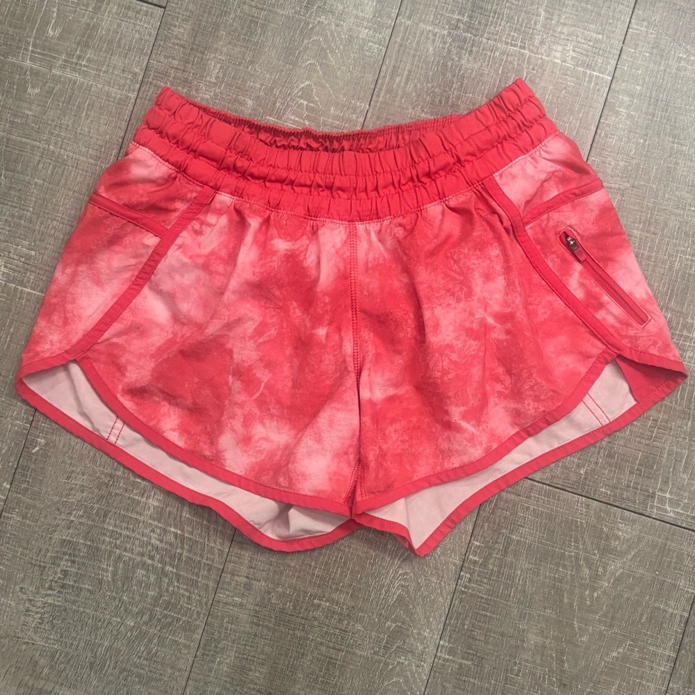 Lululemon tracker shorts